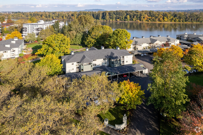 Aerial Photo - Heron Pointe Apartments