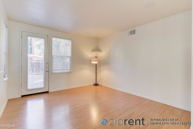 Building Photo - 4 br, 2.5 bath House - 1915 Center Ave, Ma...