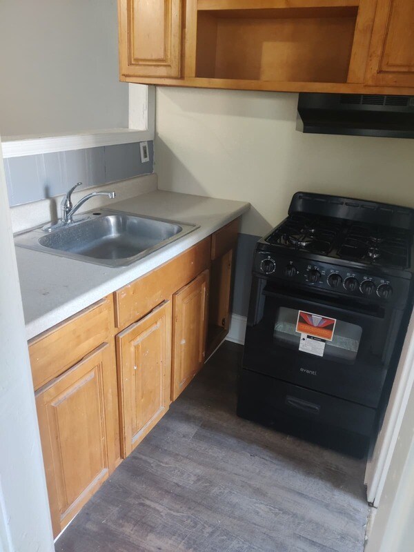 Foto del edificio - 6625 Blakemore St