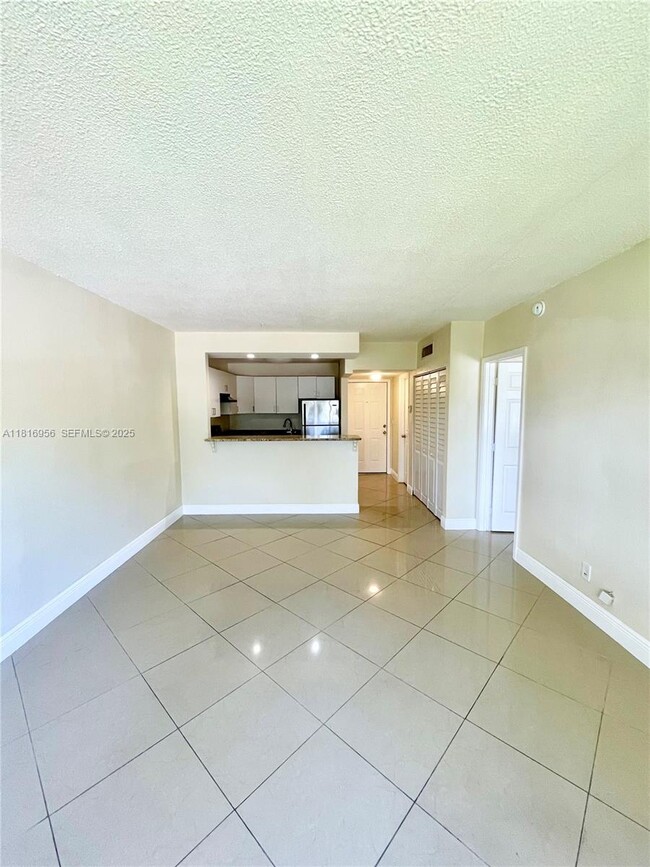 Photo - 251 SE 6th Ave Apartment