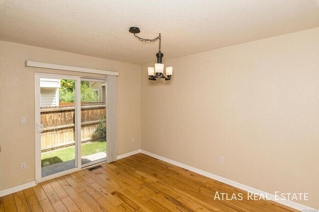 Building Photo - 9539 E Iowa Cir