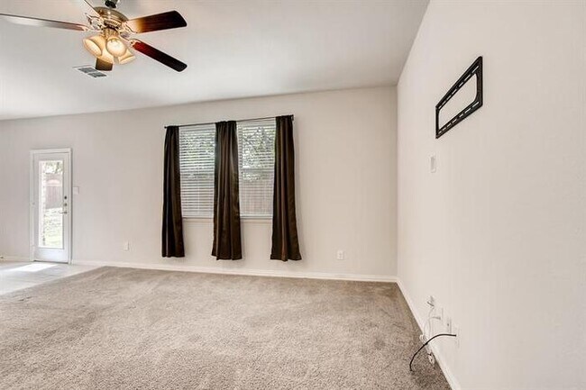Building Photo - 1003 Hoylake Court, Ennis, TX, 75119