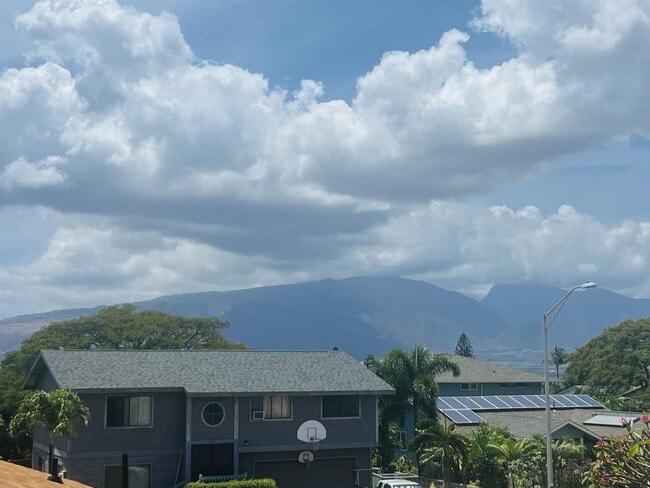 Building Photo - 485 Kaiwahine St