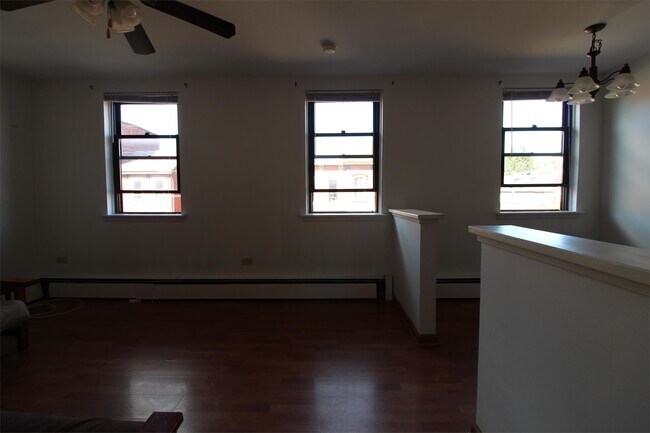 Building Photo - 845 Western Ave