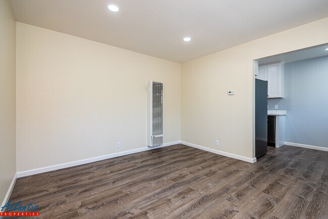 Building Photo - 2401 Los Gatos Almaden Rd