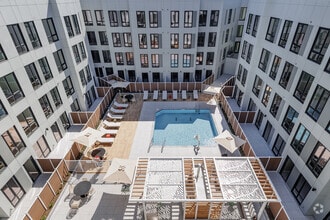 Building Photo - The Forte