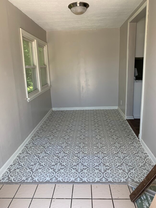 1401 Taylor Ave, Louisville, KY 40213 Townhome Rentals in Louisville