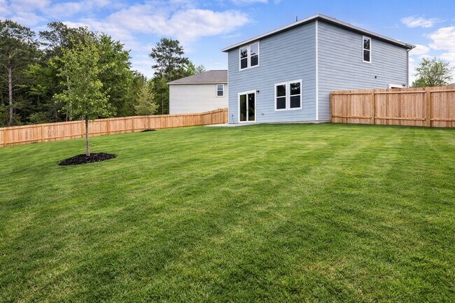 Building Photo - 14802 Calderon Dr