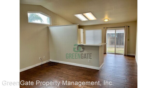 Building Photo - 3 br, 2 bath House - 813 N Central Ave.