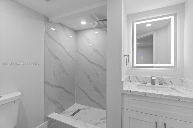 Foto del edificio - 7900 S Colony Cir