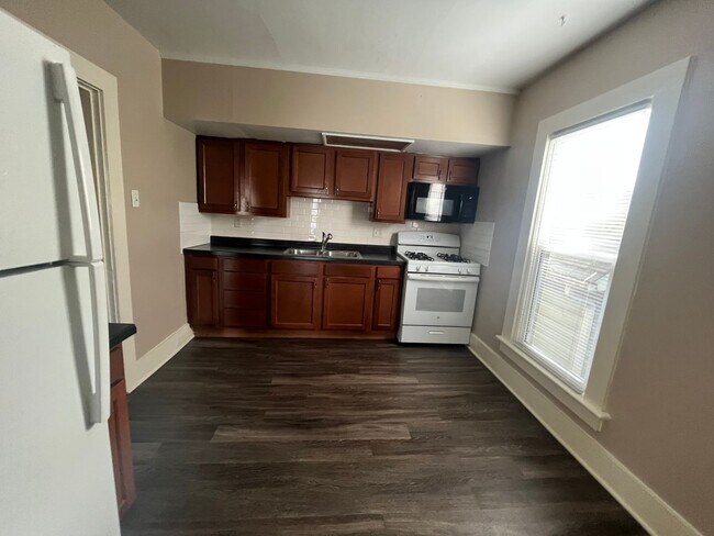 Foto del edificio - 1211 W Packard Ave