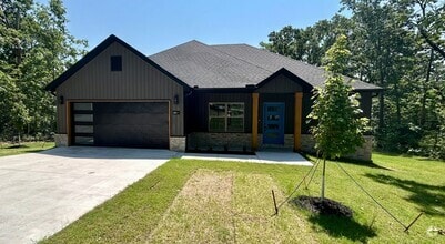 Building Photo - 23 Lockerbie Cir
