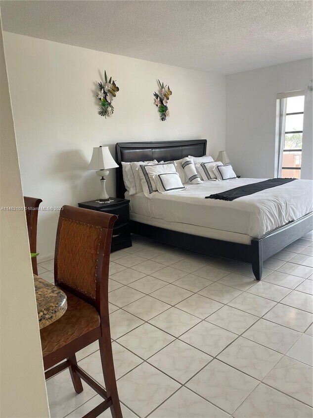 2200 E Hallandale Beach Blvd Unit 504, Hallandale Beach, FL 33009