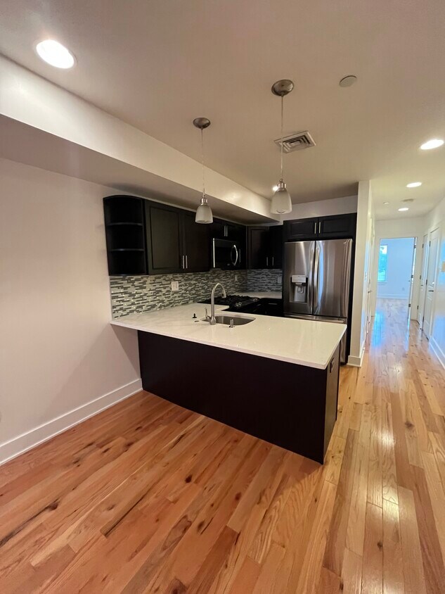 Photo - 742 N 19th St (Philadelphia, PA)