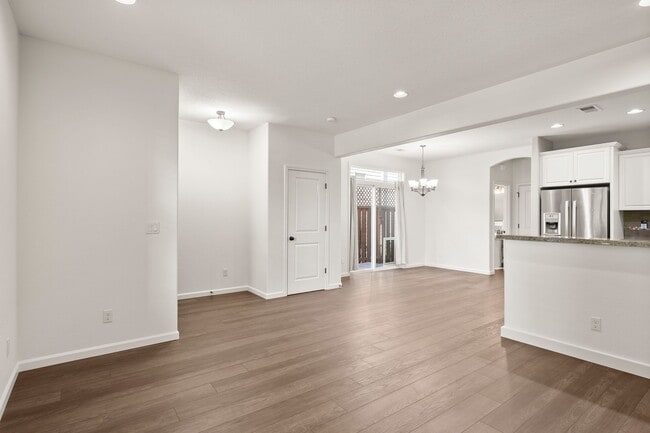 Foto del edificio - Stunning 3-Bedroom, 2.5-Bath Home in the C...