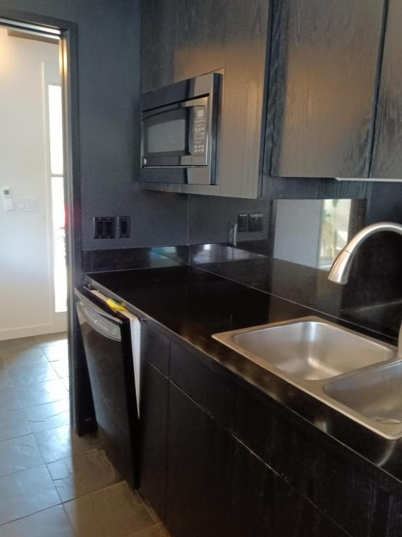 Foto del edificio - 203 Heleuma Pl