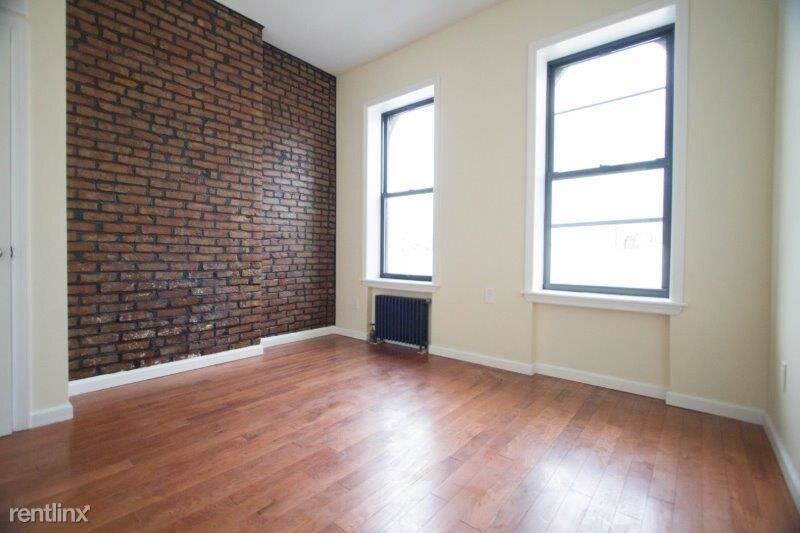 Primary Photo - 2 br, 1 bath Apartment - 274 Irving Ave