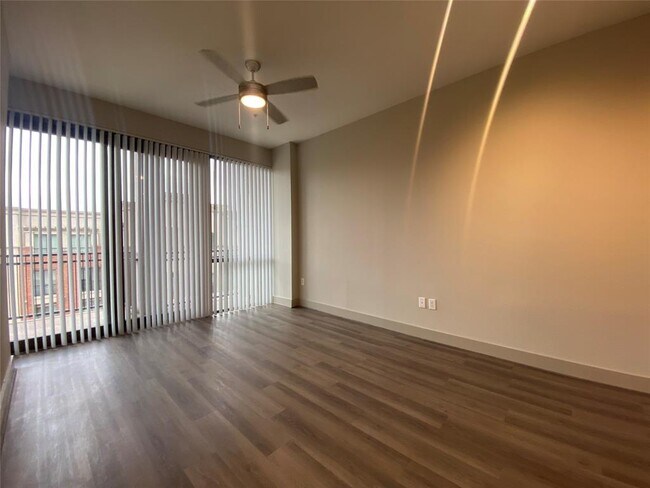 Foto del edificio - 3616 Richmond Ave.