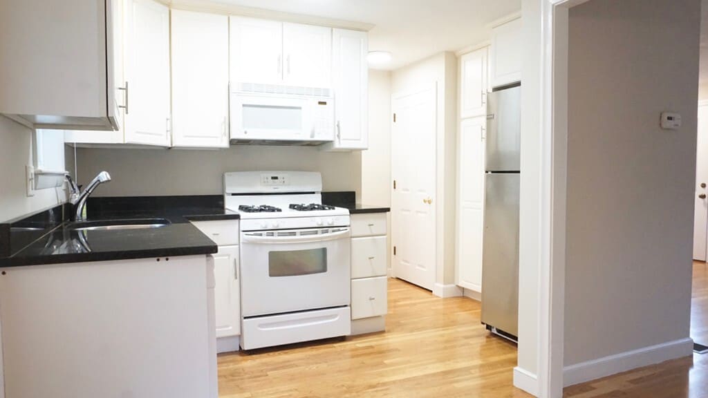 38 Plymouth St, Canton, MA 02021 Townhome Rentals in Canton MA