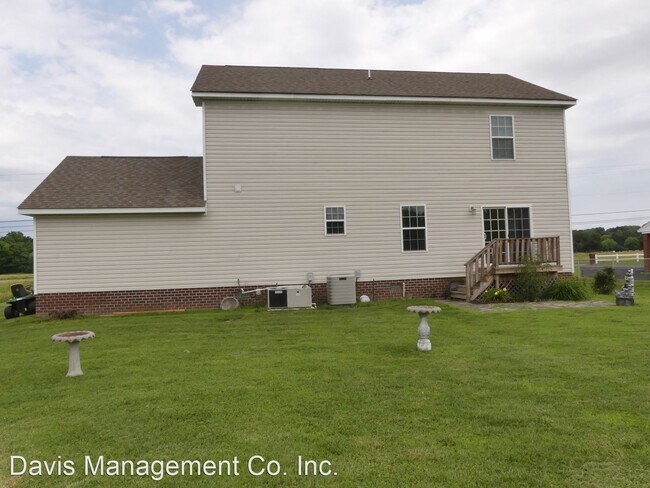 Building Photo - 4 br, 2.5 bath House - 207 Calthrop Neck Road