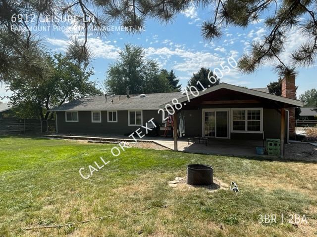 Building Photo - 3 Bedroom home with awesome floor plan!