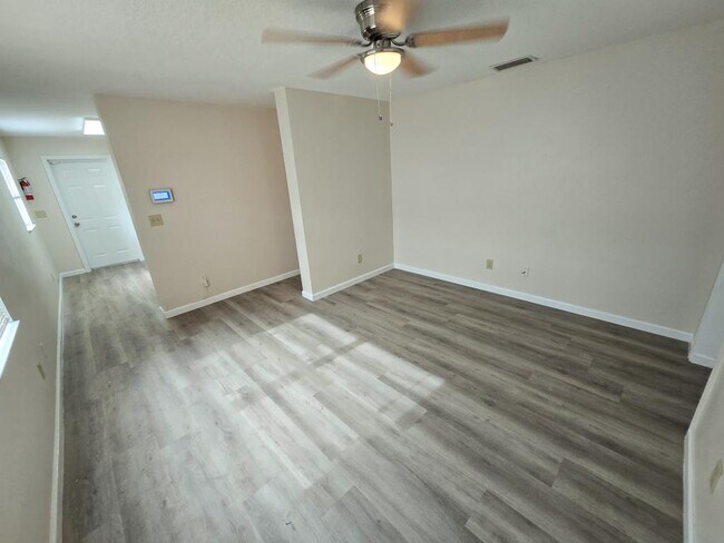 Foto del edificio - 1610 3rd St NW