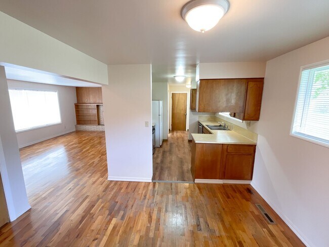 Foto del edificio - 3 Bedroom, 2 Bath Moyina Heights Home ** P...