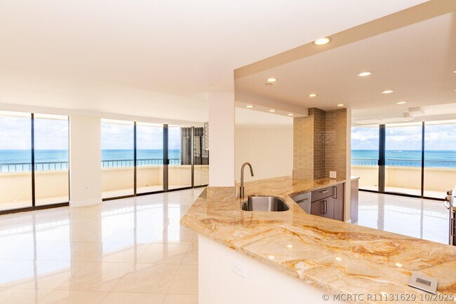 Building Photo - 5070 N Ocean Dr