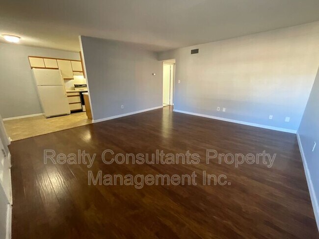 Foto del edificio - 3830 Country Club Rd