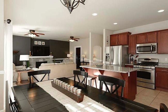 Building Photo - Beautiful Maple Valley 4bd Home!