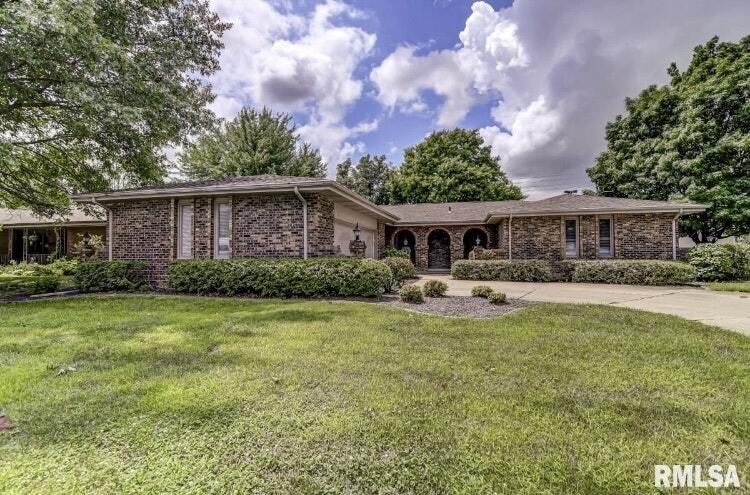 Foto principal - 2901 Interlacken Dr
