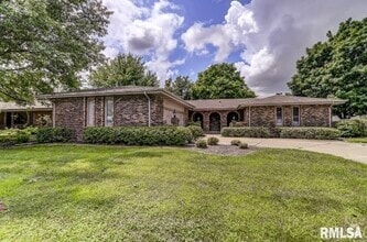 Building Photo - 2901 Interlacken Dr