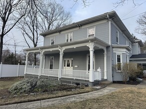Building Photo - 6 Rockland Pl