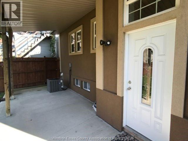 Photo du bâtiment - 330 Elliott St W