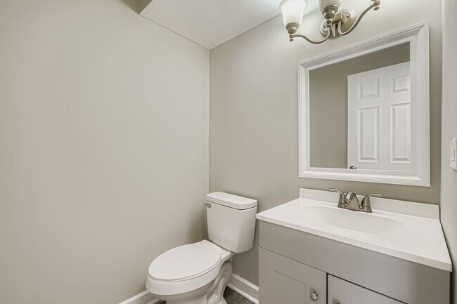 Foto del edificio - 8001 S Essex Ave