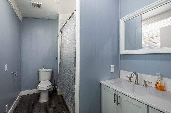 Foto del edificio - 226 S Hackberry St
