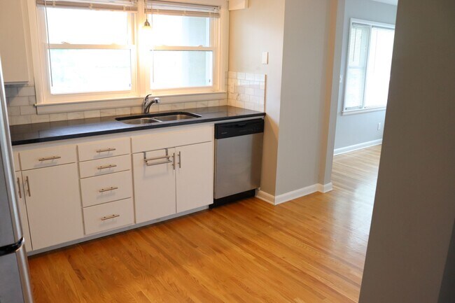 Kitchen1 - 1215 13th Ave NW