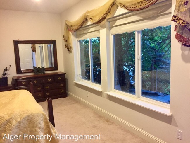 Foto del edificio - 14802 Seabeck Hwy NW