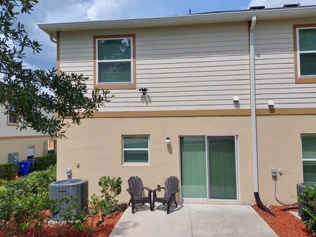 Building Photo - COMING SOON! Beautiful 3 Bedroom 2 1/2 Bat...