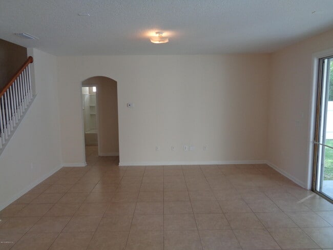 Foto del edificio - 682 Candlebark Dr