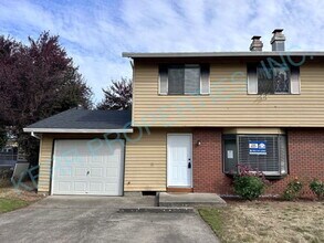 Building Photo - 19911 SE Washington Ct