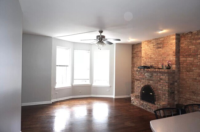 Foto del edificio - 2950 N Halsted St