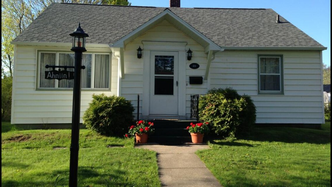 410 Parnell St, Sault Ste. Marie, MI 49783 House Rental in Sault Ste