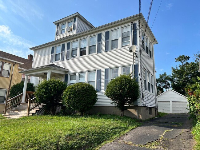 Foto del edificio - 102 Thomaston St