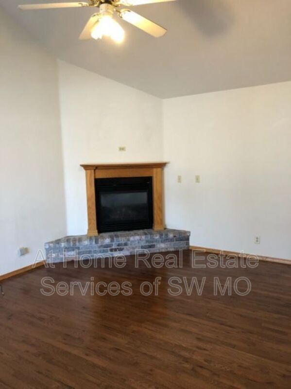 Foto del edificio - 3384 W Montclair Ct