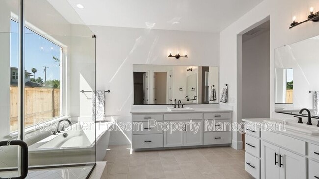 Building Photo - 3840 Fletcher Peak Cir
