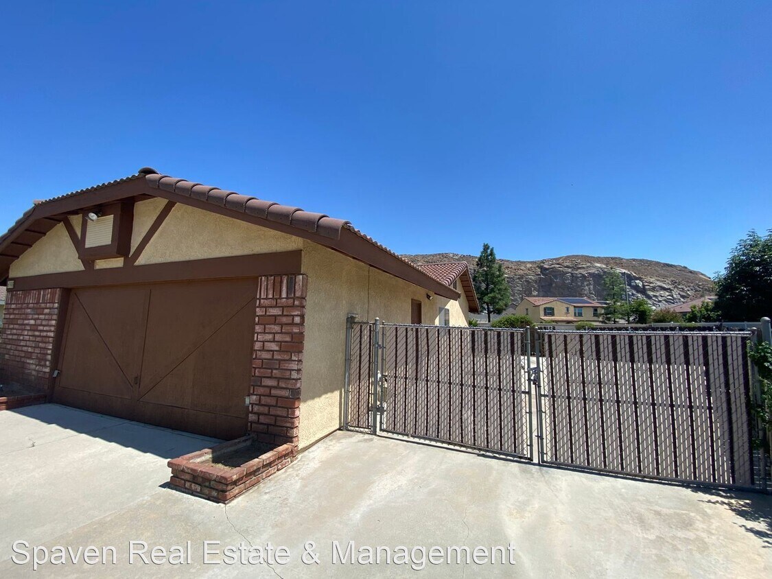 Building Photo - 3 br, 2 bath House - 6355 Kori Court