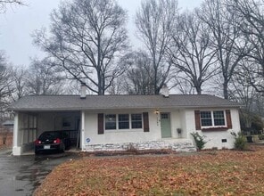 Building Photo - 1302 Lancaster Ave