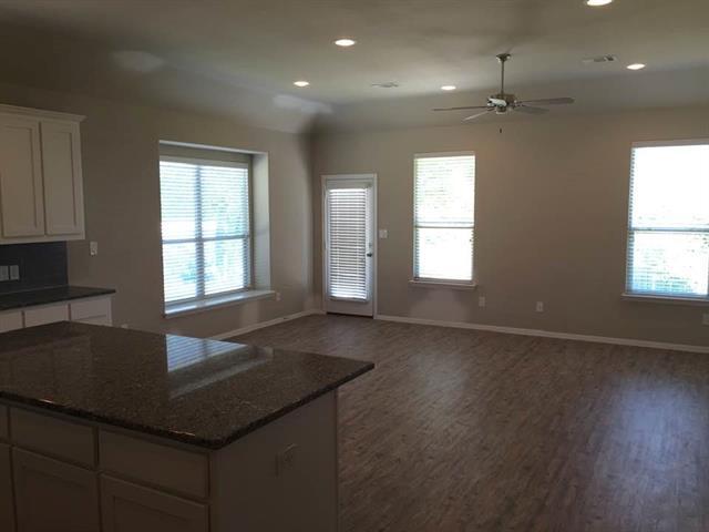 Foto del edificio - 609 W Carpenter St