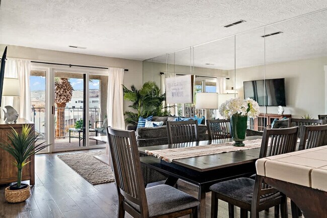Foto del edificio - 1845 W Canyon View Dr